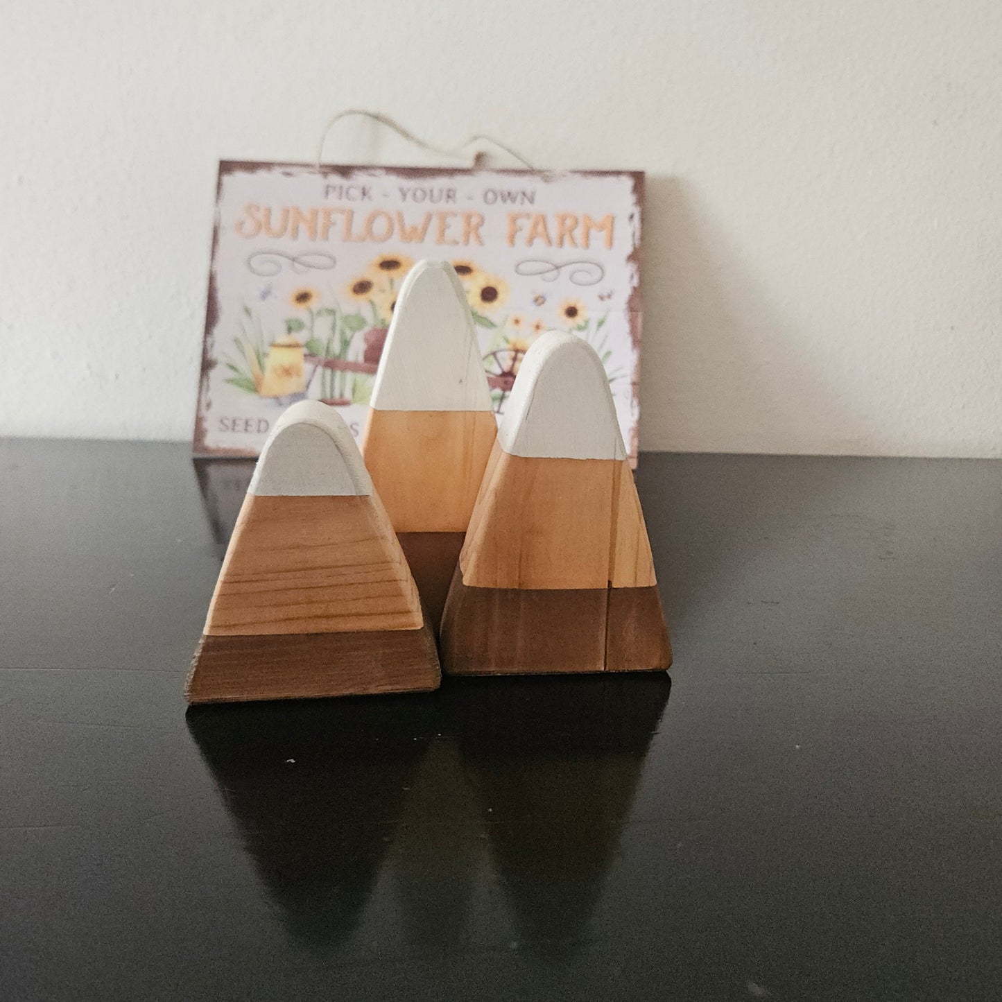 3 pcs Wooden candy Corn