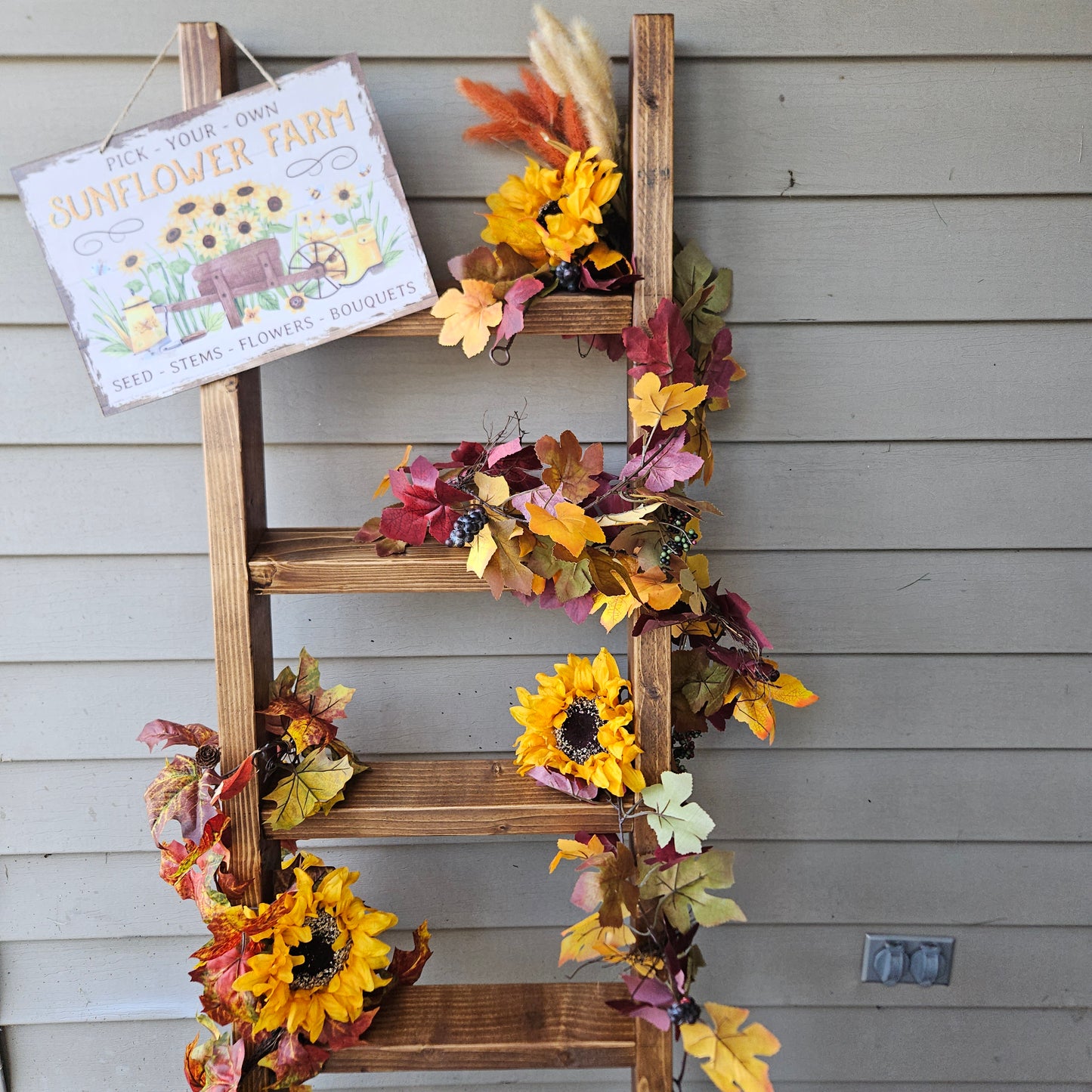 Decorative ladder